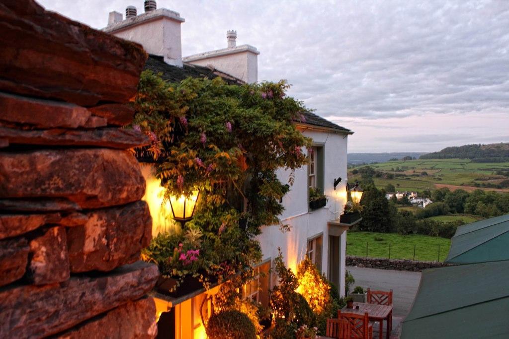 Mason'S Arms Hotel Bowland Bridge Bagian luar foto