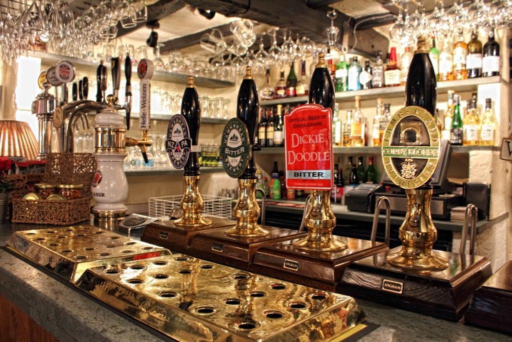 Mason'S Arms Hotel Bowland Bridge Bagian luar foto